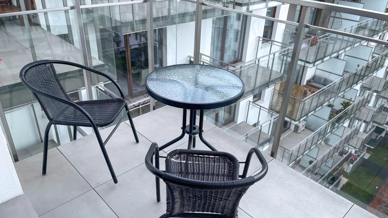 Comfortable 1-Room Apartment Close To The Center وارسو المظهر الخارجي الصورة
