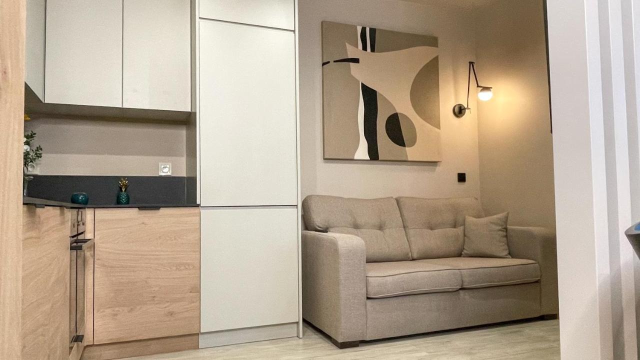 Comfortable 1-Room Apartment Close To The Center وارسو المظهر الخارجي الصورة